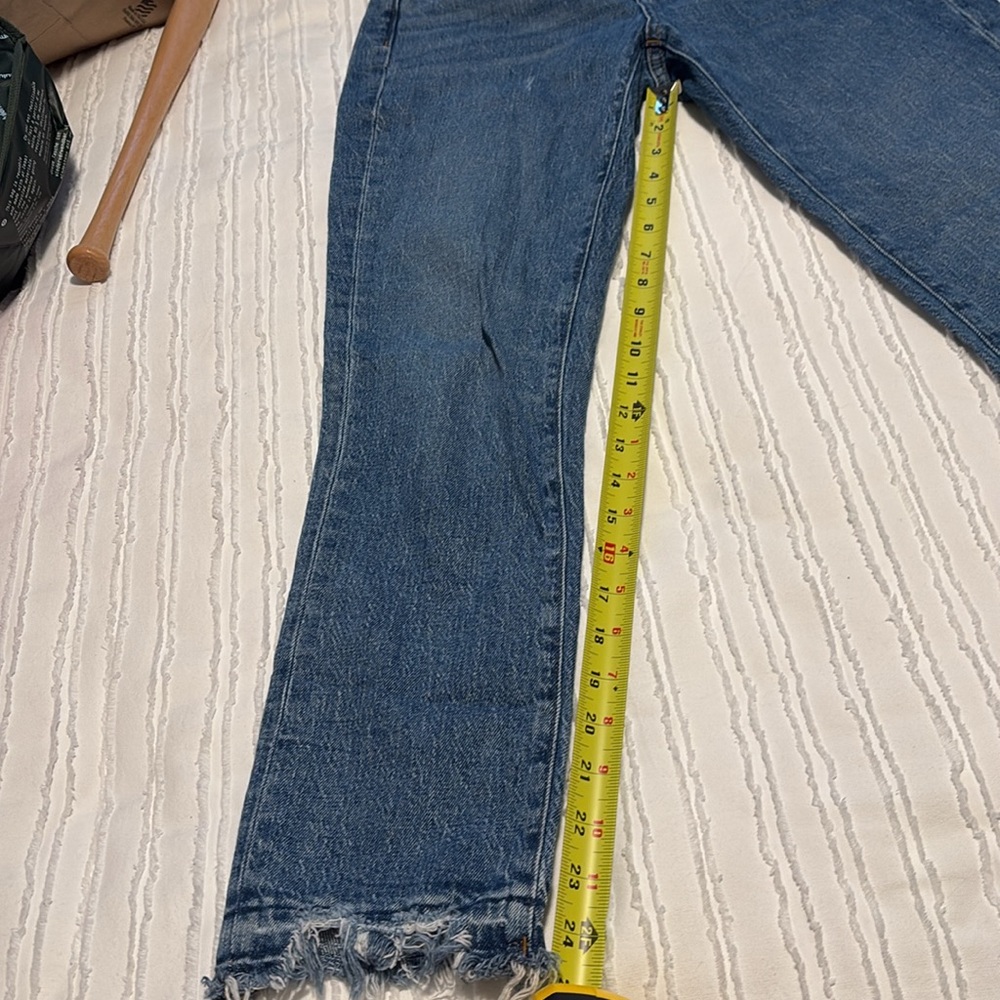⭐️ EUC Madewell Slim Crop Boy Jean Chewed Hem - SIZE 2 - Picture 13 of 13